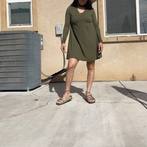 70s style Cut Out Green Long Sleeve Dress size S